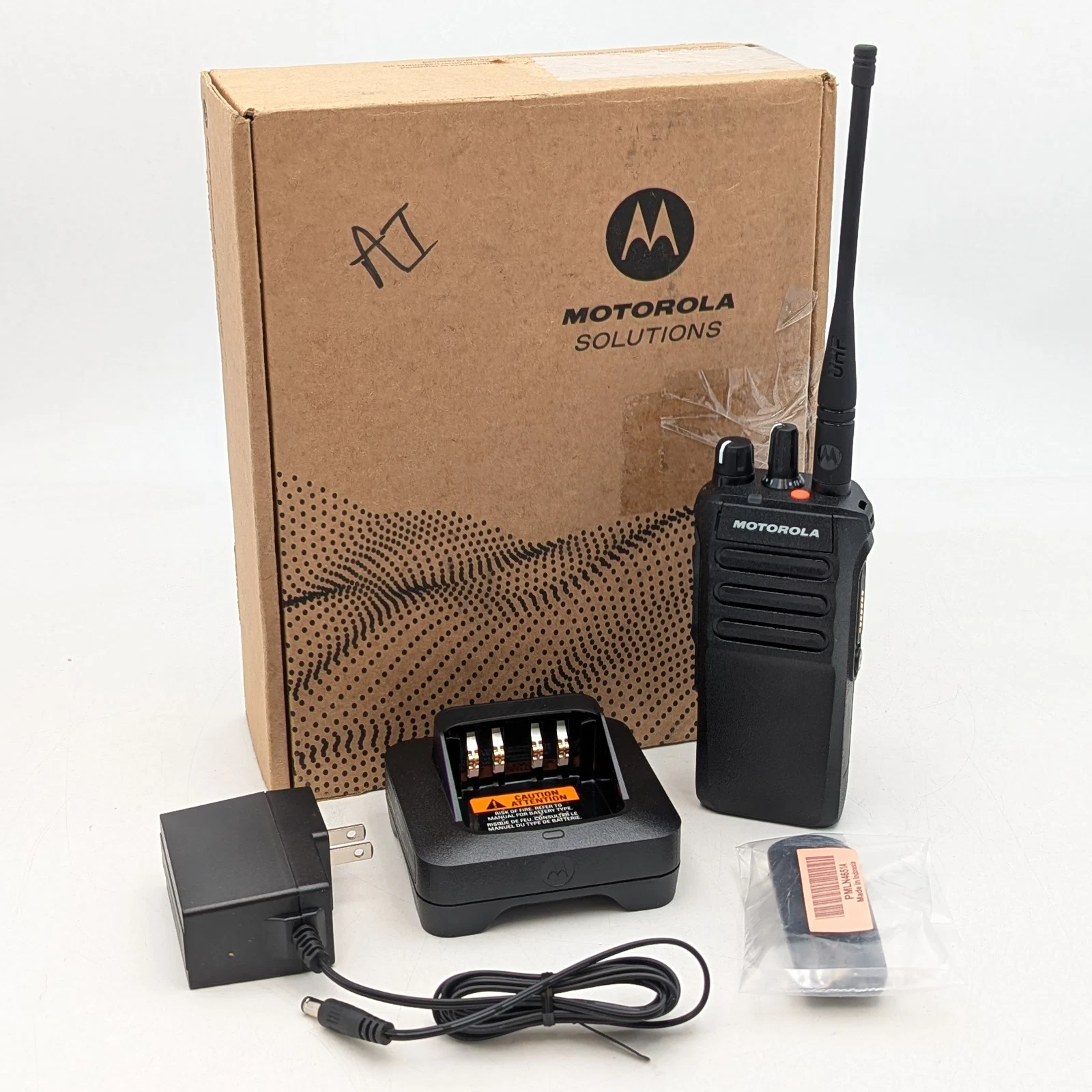 جهاز لاسلكي رقمي احترافي ثنائي الاتجاه MOTOTRBO R7